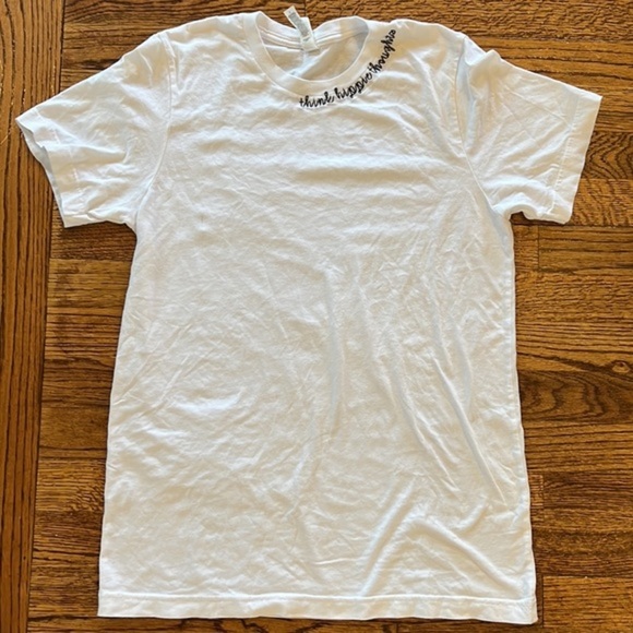 WHITE CLASSIC COTTON TEE - ‘THINK HIPPIE THOUGHTS’ EMBROIDERED- SIZE M - Picture 3 of 7